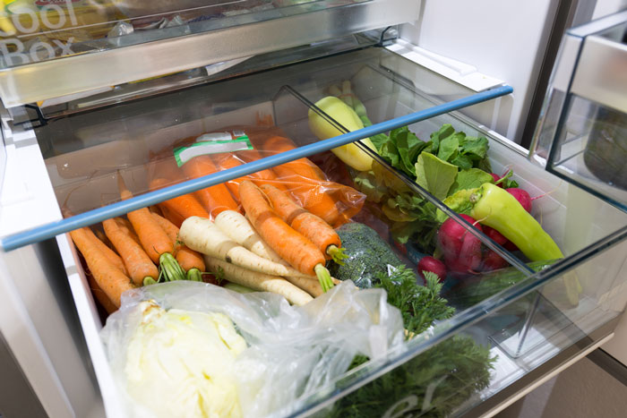 How To Store Your Carrots In The Fridge