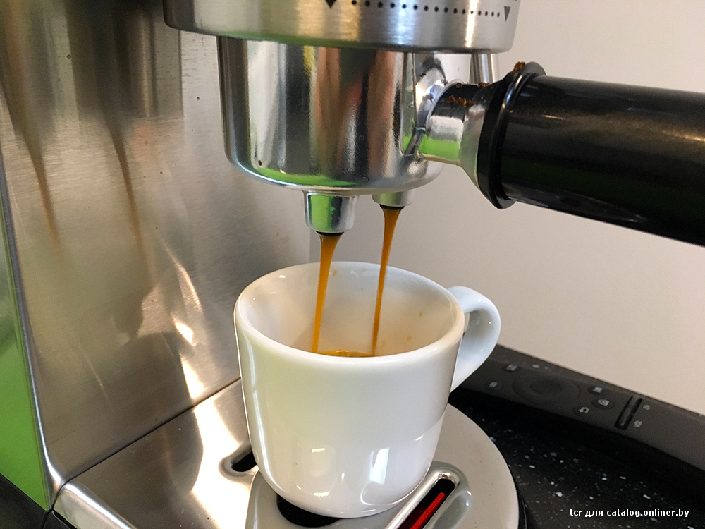 Как заварить кофе в кофемашине. Фаберлик для варки кофе. Правильно приготовить кофе в Рожковой кофеварке. Как варить кофе в кипятильнике. Сколько секунд варить кофе в Рожковой кофеварке.