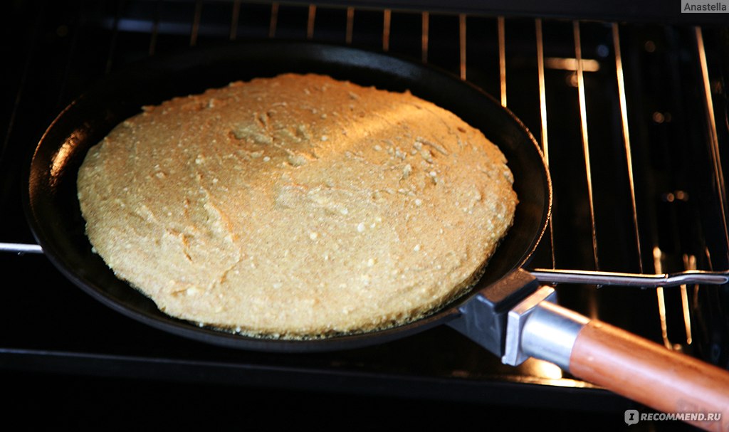 Пошаговый рецепт хлеба на сковороде. Хлеб в чугунной кастрюле. Хлеб в печке на сковородке. Хлеб в чугунной сковороде в духовке. Горный хлеб на сковородке.