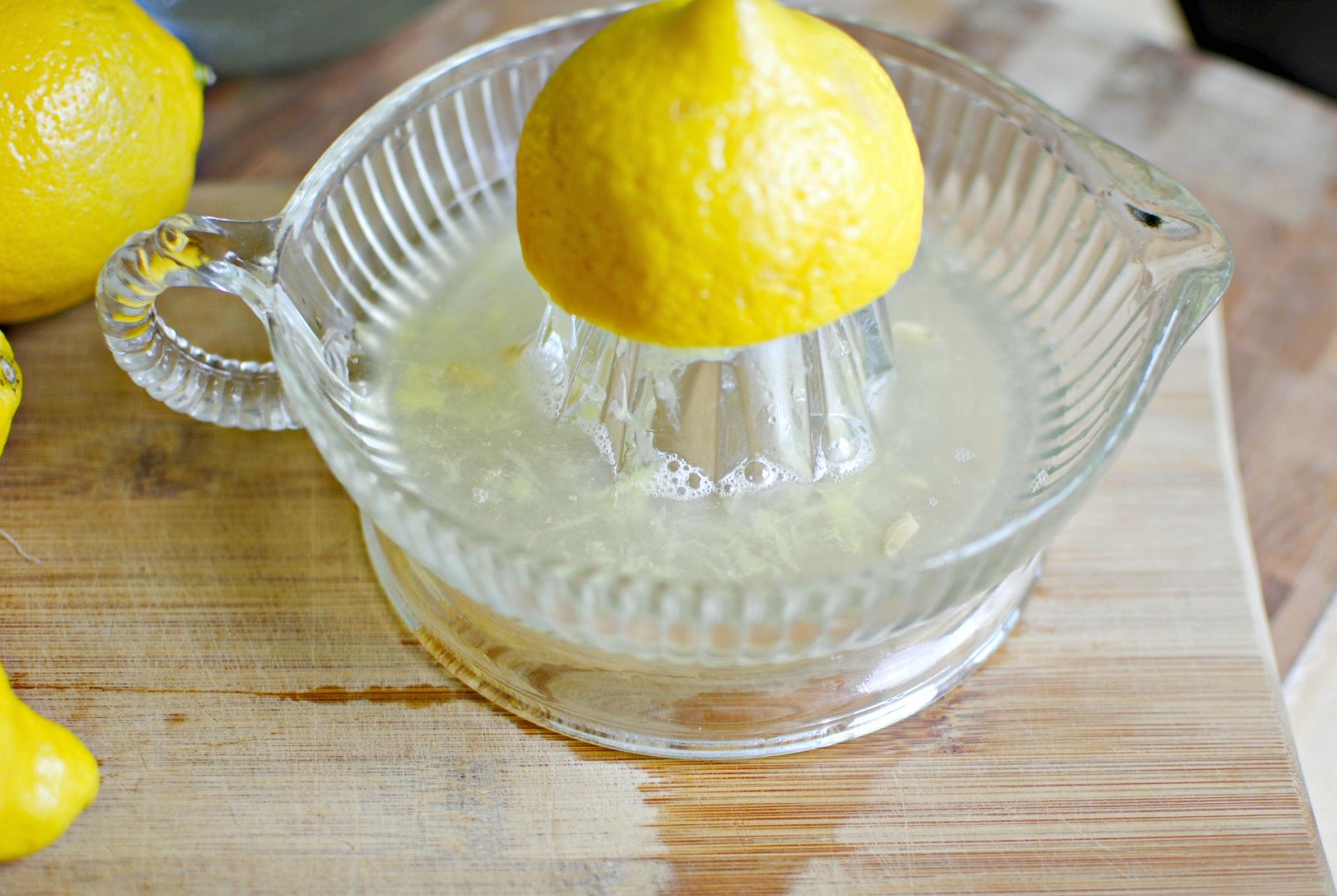 мыть окна лимонным соком